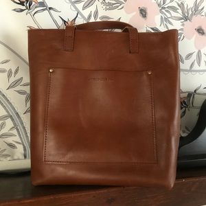 Portland Leather Crossbody Tote in Honey